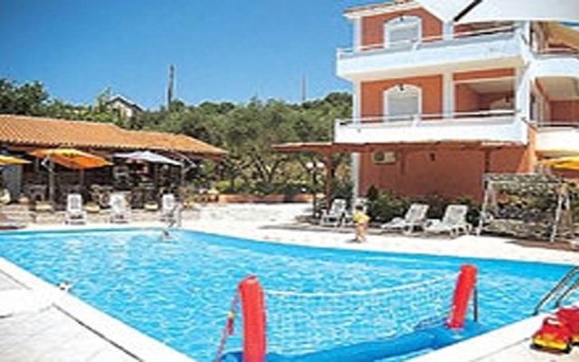 Amazona Apartments and Studios