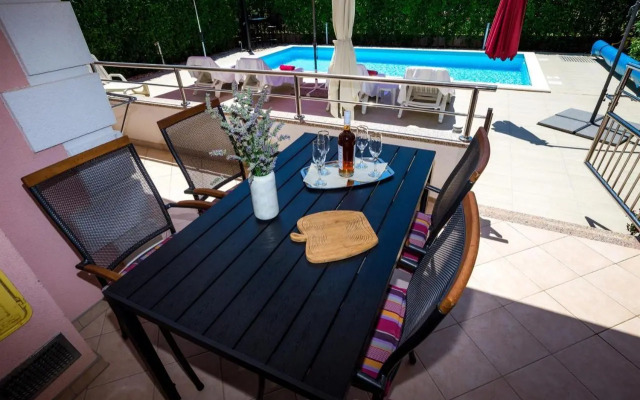 My Dalmatia - Apartment Vigo with Private Pool