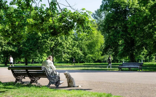 Kildare Gardens by Onefinestay