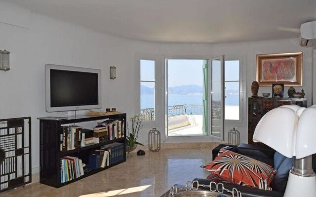 Apartment With 2 Bedrooms in Cannes, With Wonderful sea View, Terrace