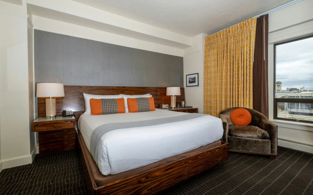 Hotel Lucia - Image 2