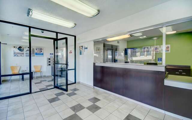 Studio 6 Tucson, AZ - Irvington Road