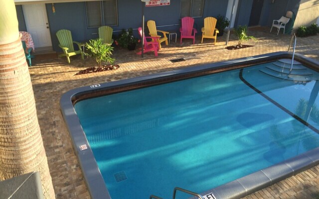 Tropicaire Motel