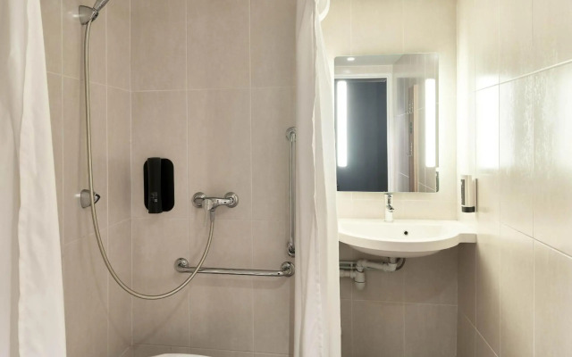 B&B HOTEL Paris Sud Châtenay Malabry