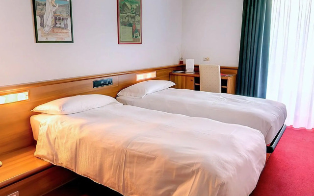 Luna Wellness Hotel