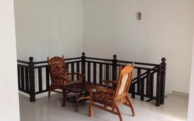 Eronee Villa