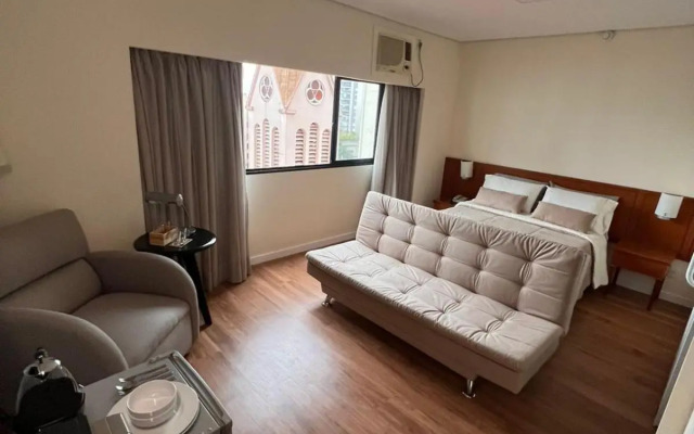 UNU 918 Moema: Wi-Fi, Academia, Camareira, Metrô +