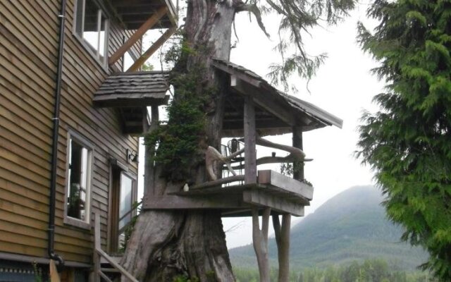 Ukee TreeHouse
