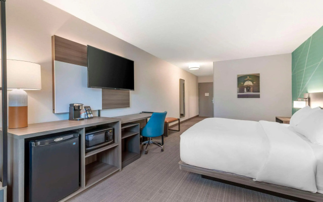 Comfort Inn & Suites Saratoga Springs