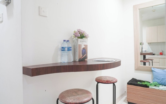 Compact White 1Br At Sentul Tower Apartment