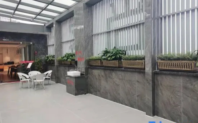 Shankee Chain Hotel (Lincang Quanzhangjie Bus Station)