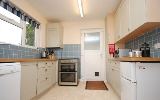 Beacon Square, Emsworth 414122