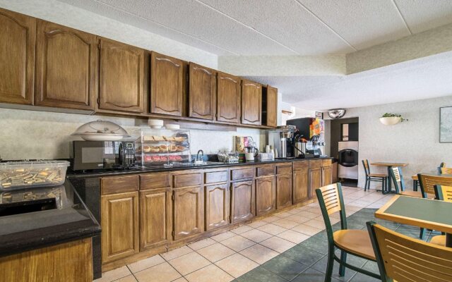 Econo Lodge
