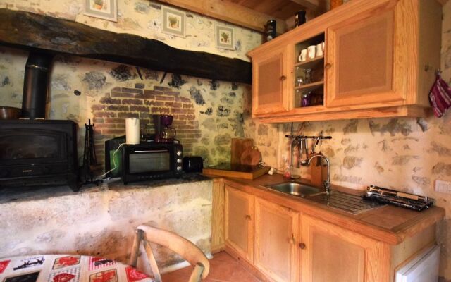 Rustic Castle in Bon-Encontre with Terrace