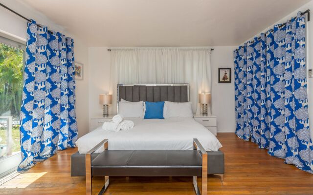 L'Etoile Apartments Part of the Oasis Casita Collection
