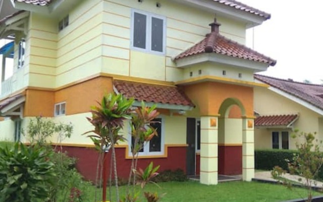 Villa Sasky Ciater Highland