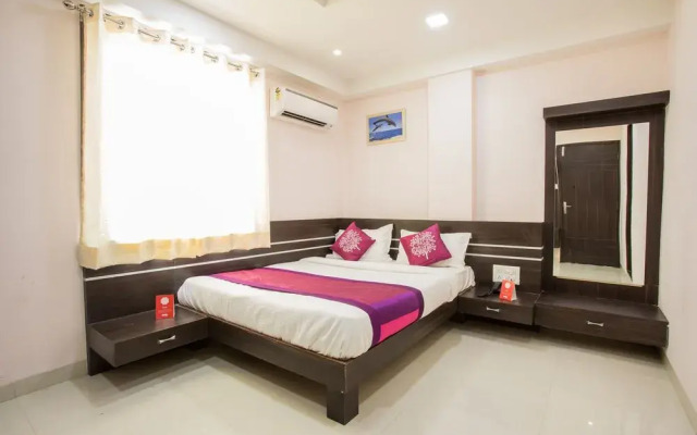 Oyo 8882 Pishori Residency