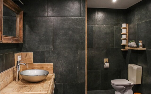 Awesome Apartment in Yerseke With 2 Bedrooms, Sauna and Wifi