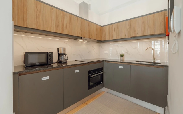 Heart OF Porto Apartment A by Vacationy