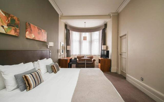 The Met Hotel
