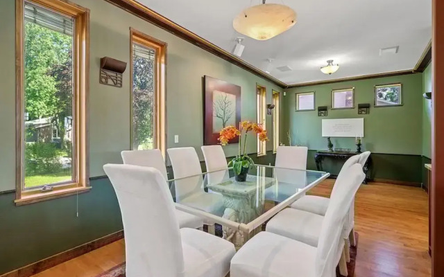 Minnesota Lakehouse Retreat