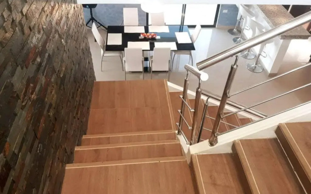Espectacular casa grande vacacional en Manta!