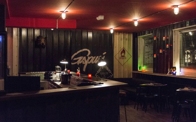 Gspusi Bar Hostel