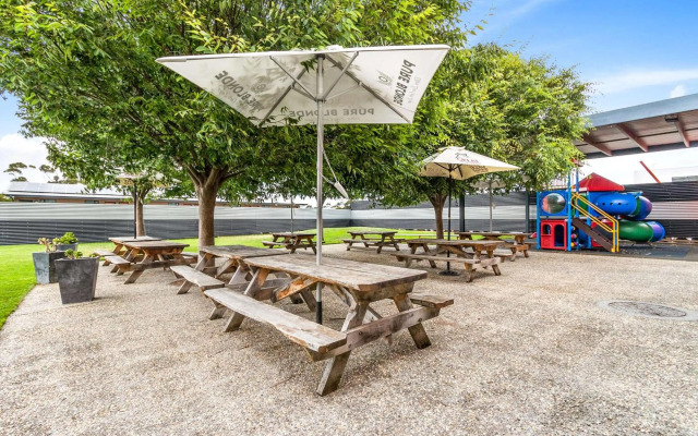 Foreshore Hotel