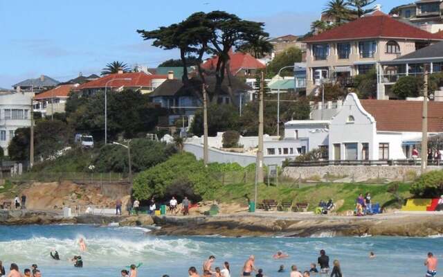 Studio Apartment Fish Hoek Bay