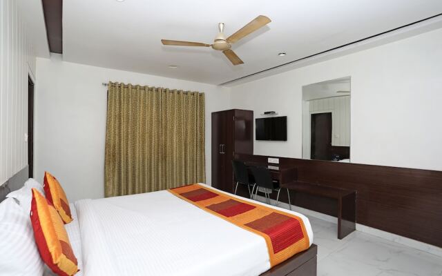 OYO 10277 Hotel Delux Golden