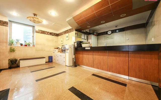 Prima Motel