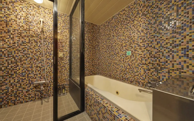 Nagano Coco Club - Adults Only