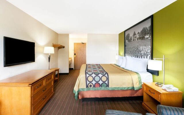 Super 8 Big Rapids MI