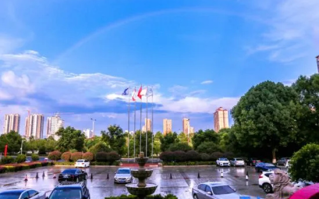 Xinli Hotel
