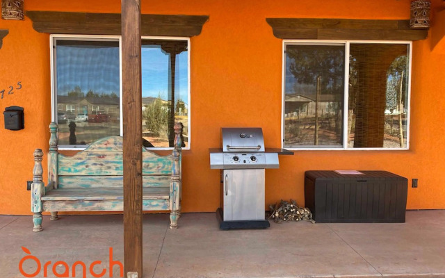 Oranch House, Studio & Wilderness