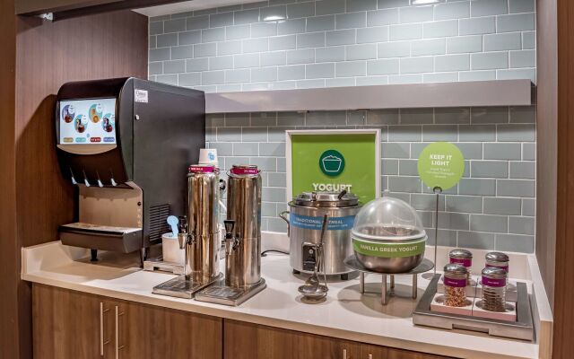 Tru by Hilton Garland Richardson