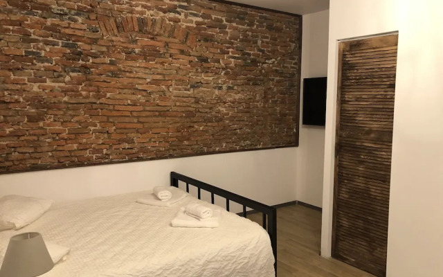 Poet Pastior Residence