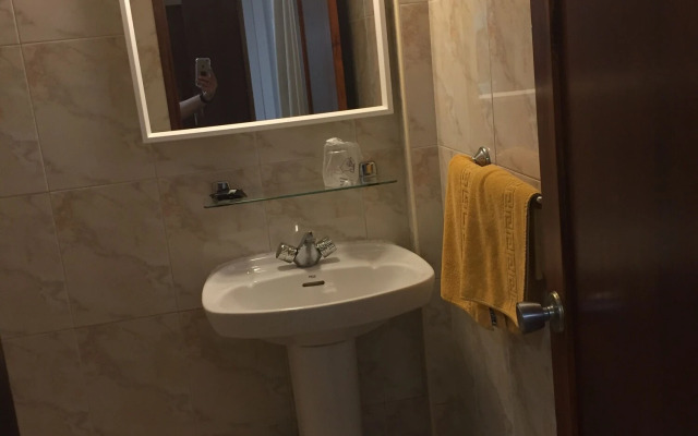 Hostal Residencia Cardona