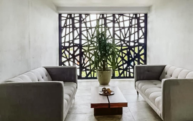 Level luxury condos