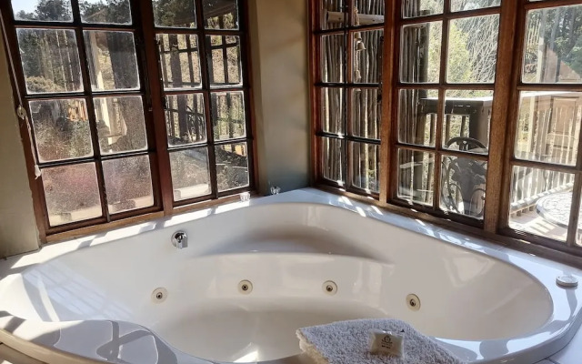 Hawklee Country House