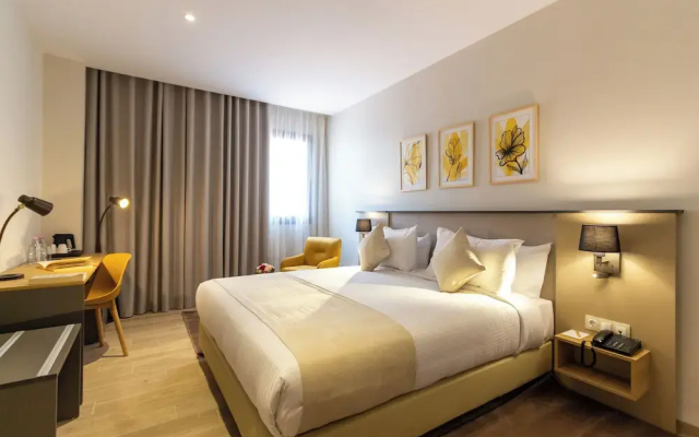 Golden Tulip Opera Alger