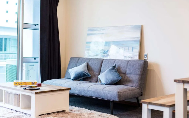 Waterfront Seaview Apt Hotel