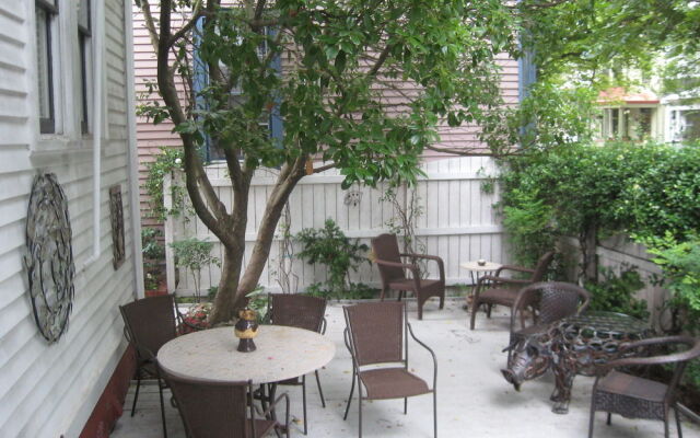 The Mermaids' Porch Bed and Breakfast