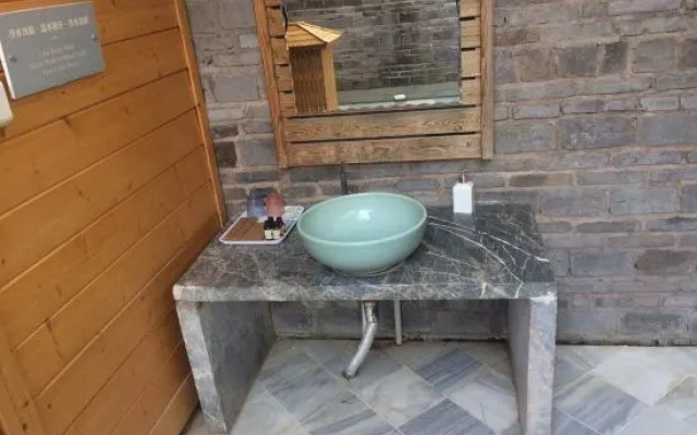 Putuoquan Hot Spring Resort