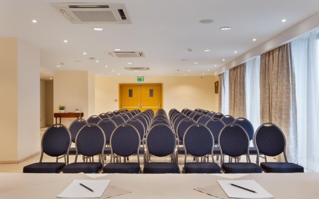 Plaza Regency Hotels