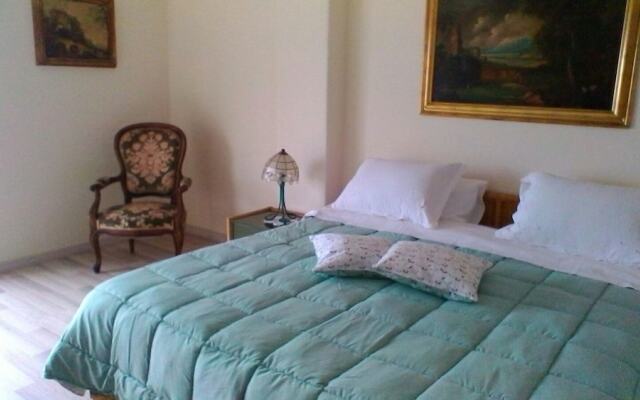 Un Tuffo Nella Baia Di Capomulini