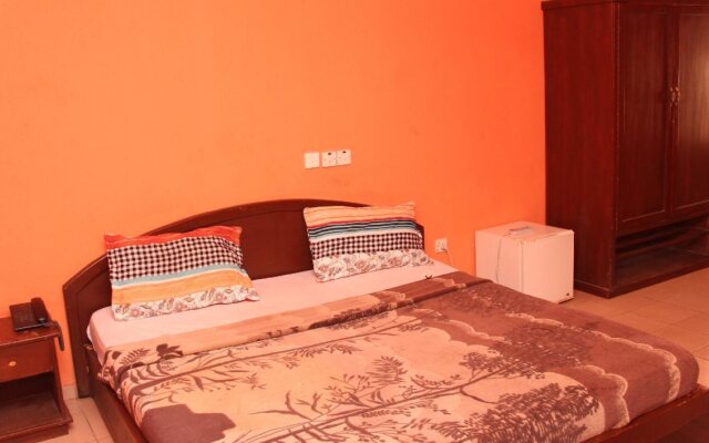 Gayyata Hotel