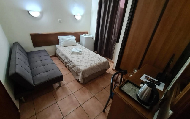 Metropole Hotel