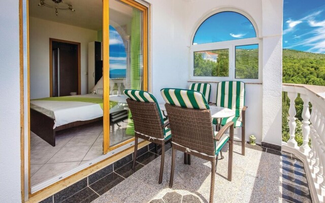 Nice Home in Crikvenica With Wifi and 1 Bedrooms