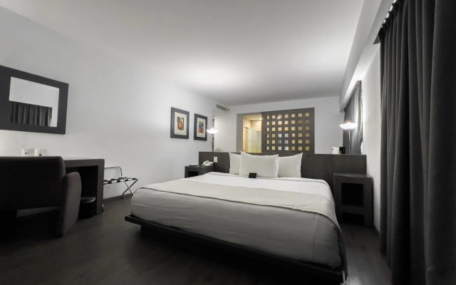 We Hotel Aeropuerto